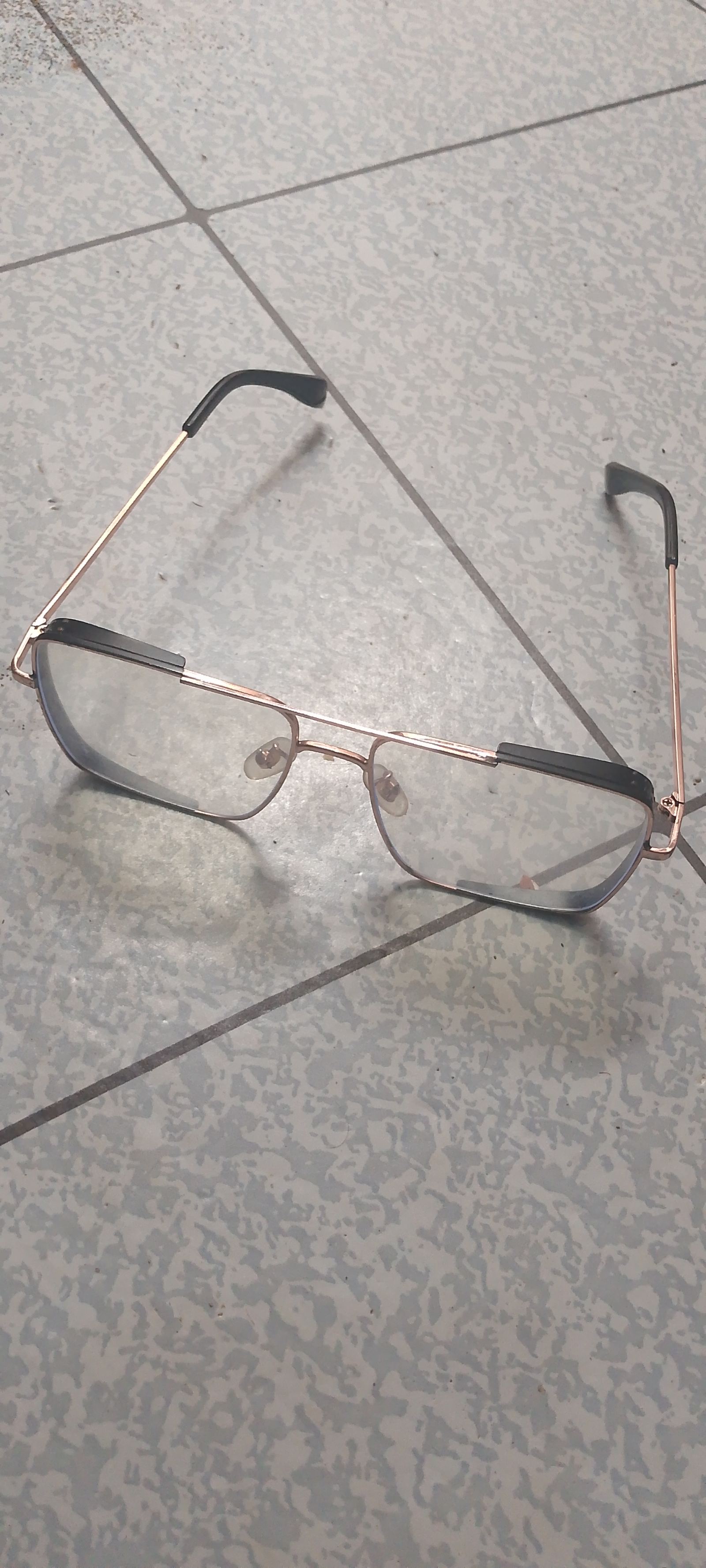 Lunette de sortie