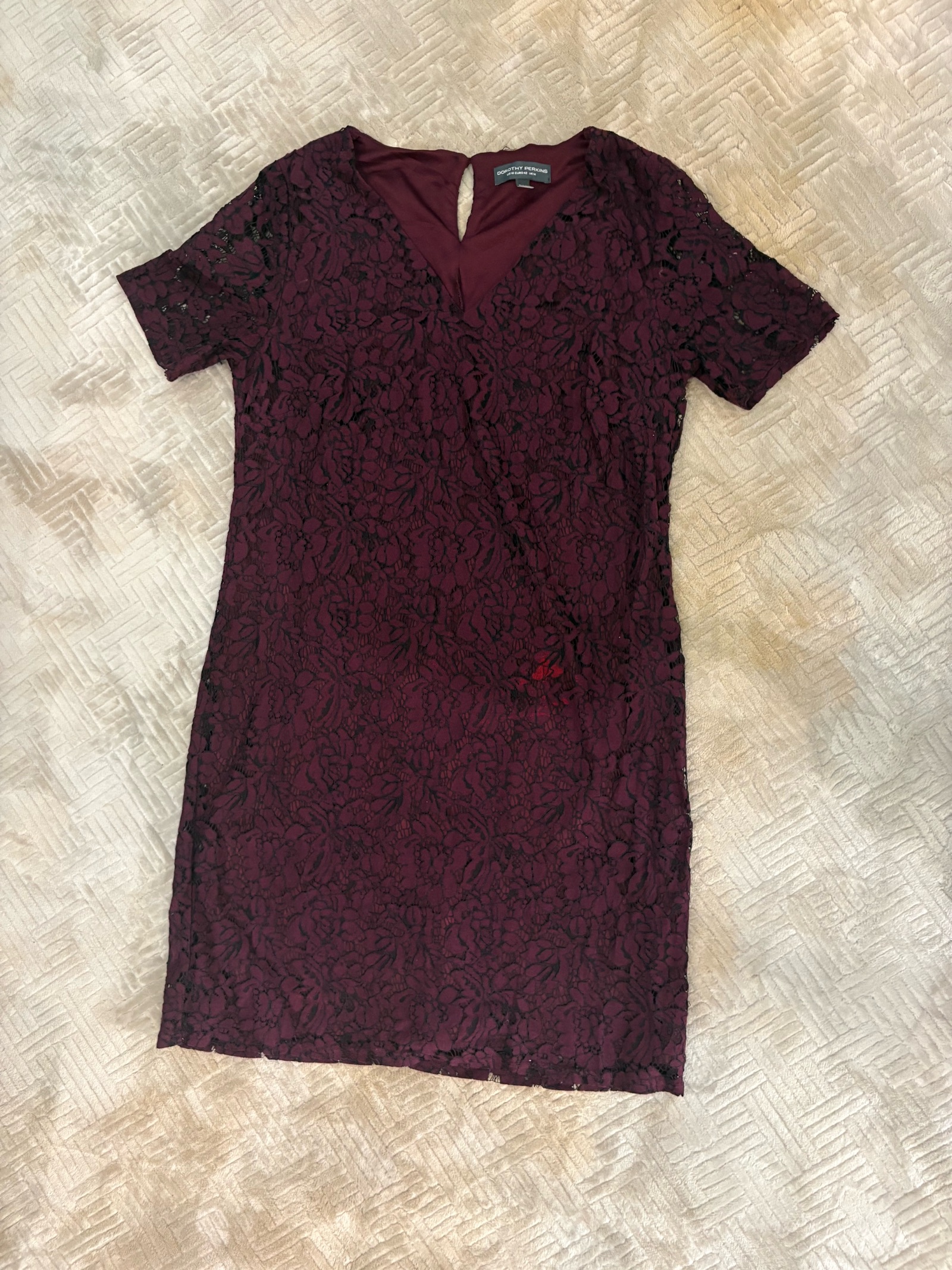 Robe dentelle violette Taille 42