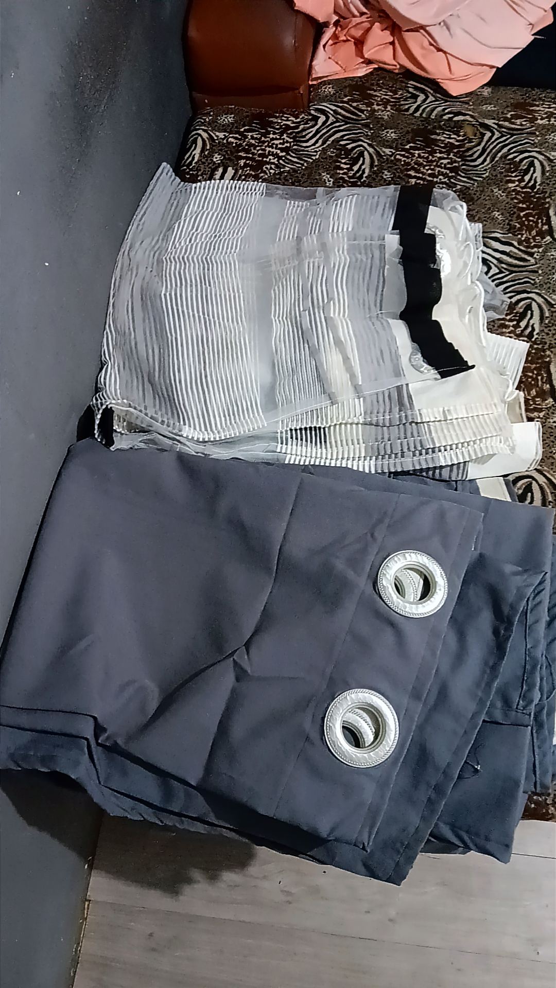 Rideaux Gris (4 pièces) avec doublures (2) + accessoires porte-rideau