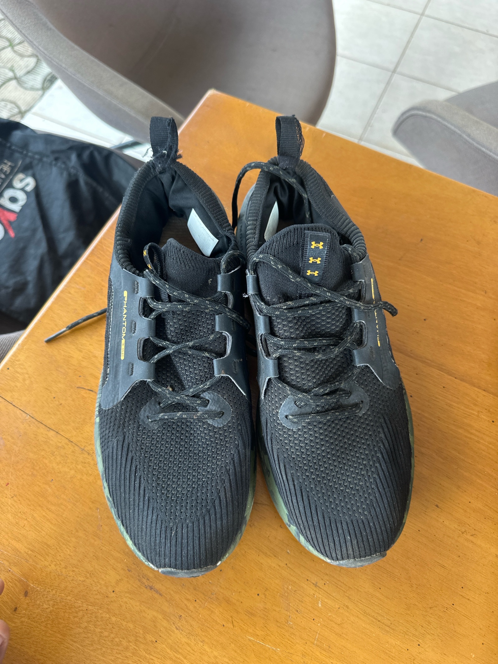 Tennis de sport Under Amour Taille 44